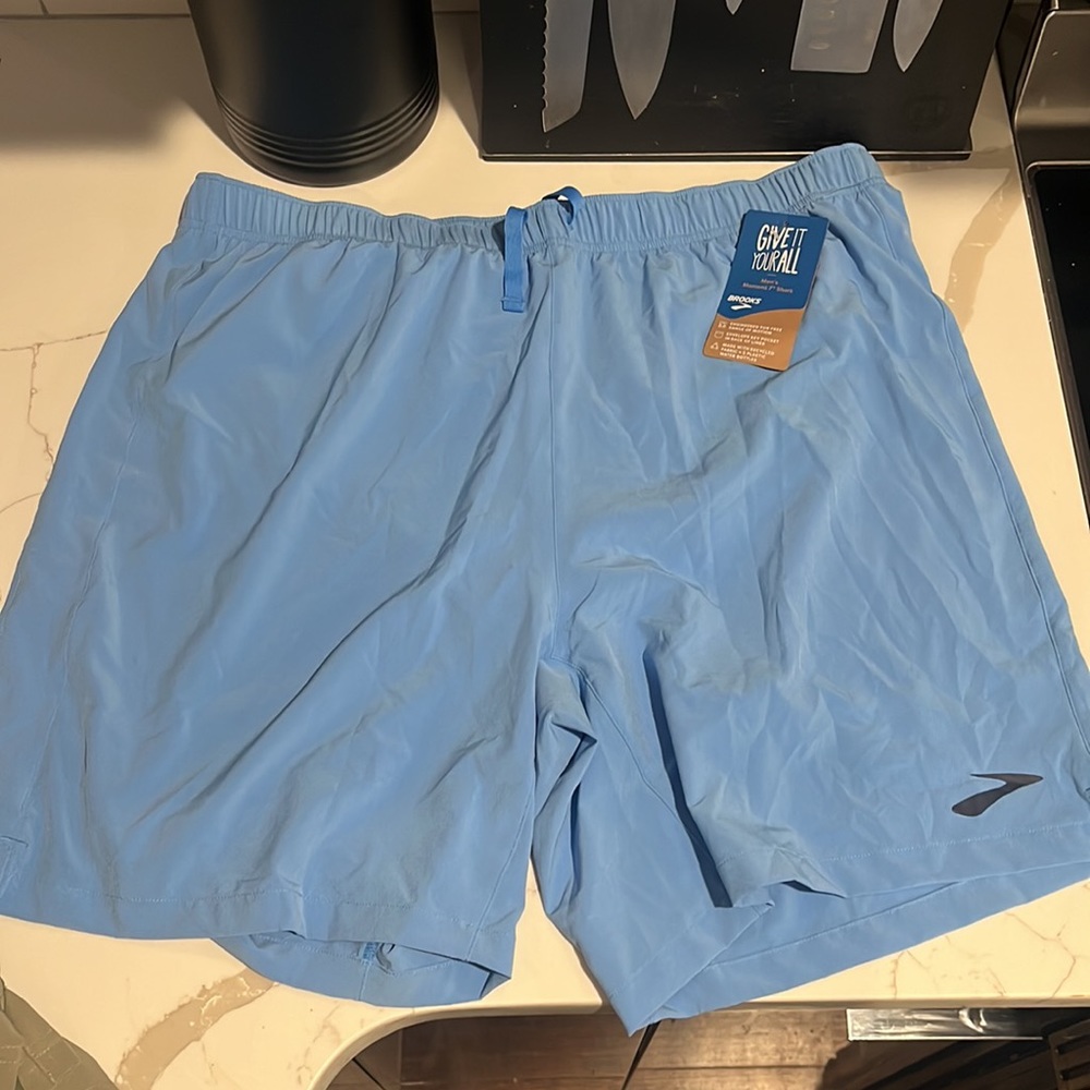Brooks Running Shorts 75$ for 4 pairs!
